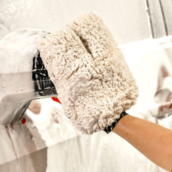 כפפת שטיפת מכוניות אולטרה קטיפה של Maxshine עם אגודל